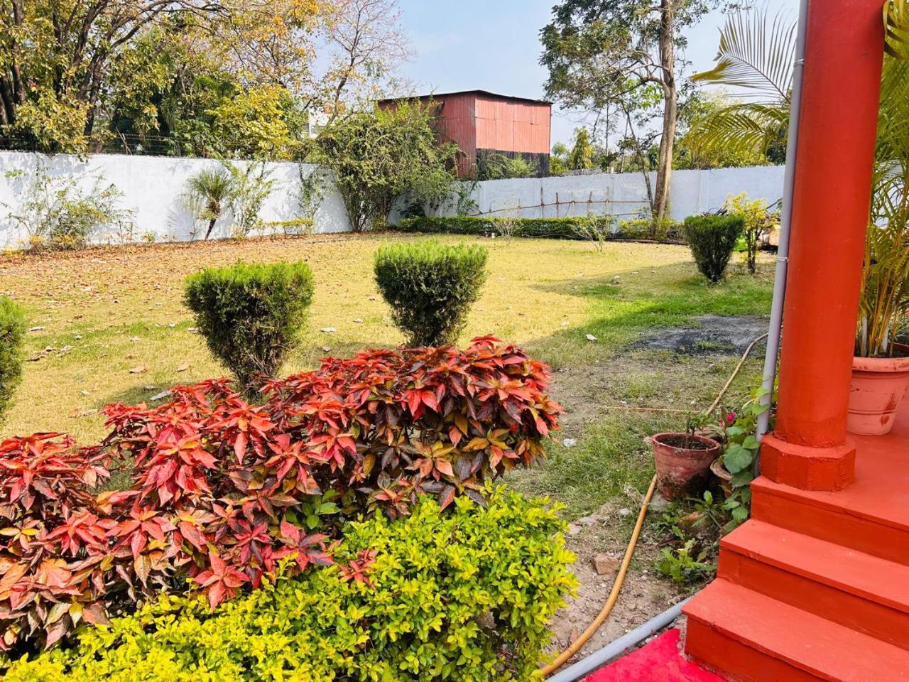 The English Gaon 4 Bhk 보팔 외부 사진
