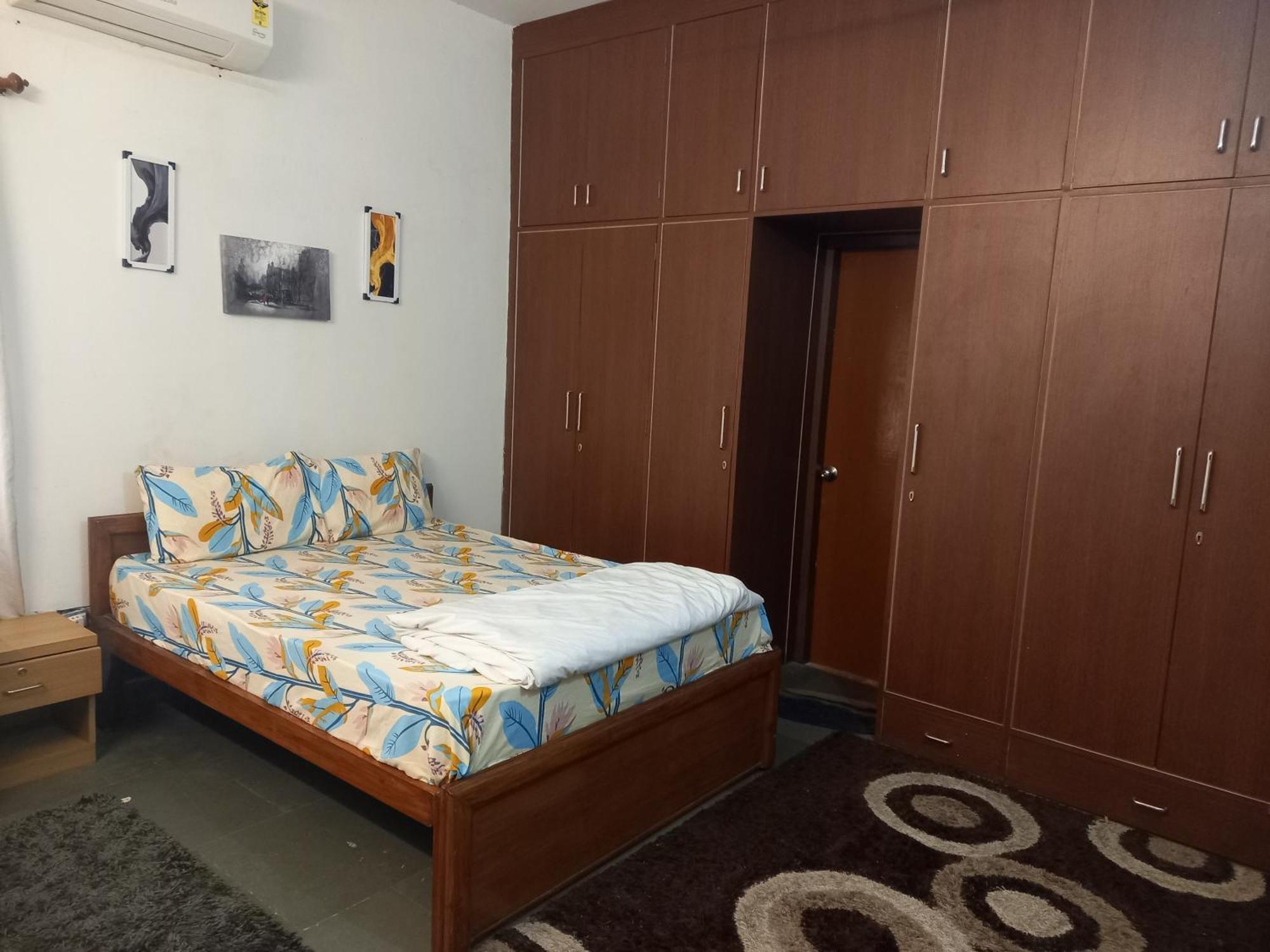 The English Gaon 4 Bhk 보팔 외부 사진